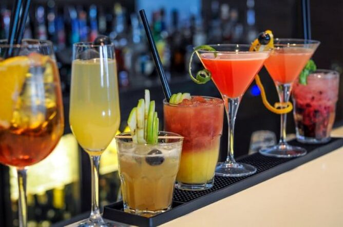 Alcoholic cocktails