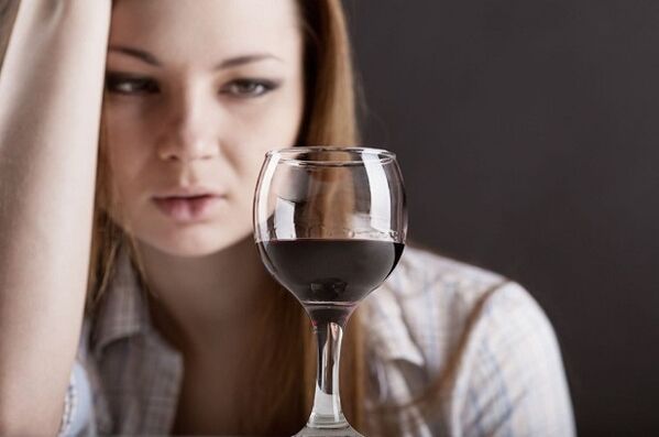 Woman drinking wine, how to stop drinking